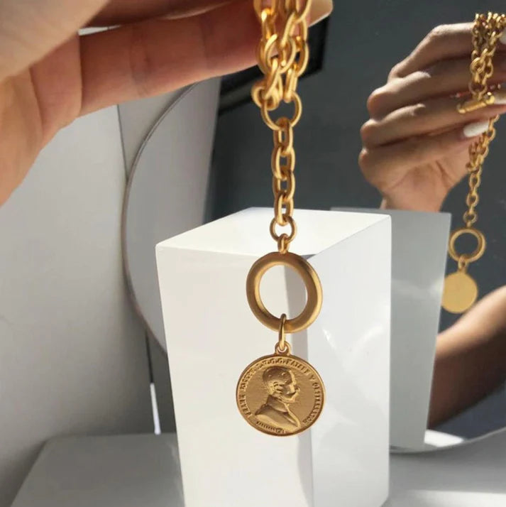PULSEIRA COM MEDALHÃO + BRINCOS PRESENTE EM AÇO INOX